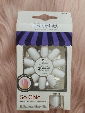 Brand New NAILENE "SO CHIC" False Nails-S